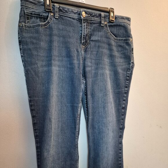Apt 9 Size 16 Jeans - Picture 4 of 10